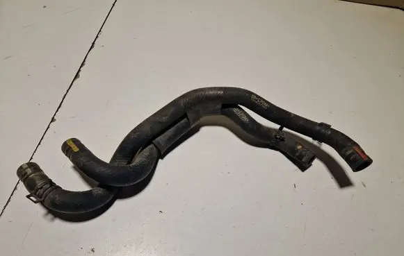 Mazda 3 Coolant pipe/hose 