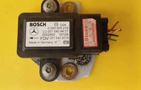 Mercedes-Benz A W168 ESP acceleration yaw rate sensor 0015404417 0265005219