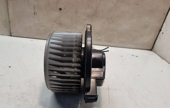 Subaru Outback Heater fan/blower 2727000222