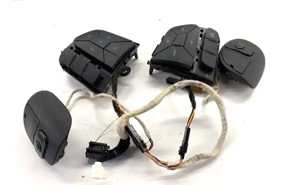 Fiat Tipo Steering wheel buttons/switches 735738409