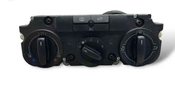 Volkswagen Touran I Climate control unit
