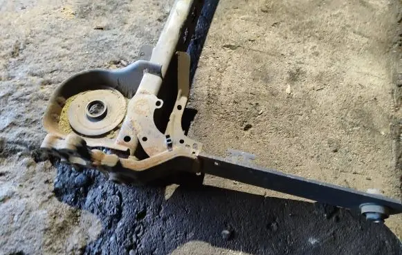 Renault Trafic III (X82) Rear axle beam 