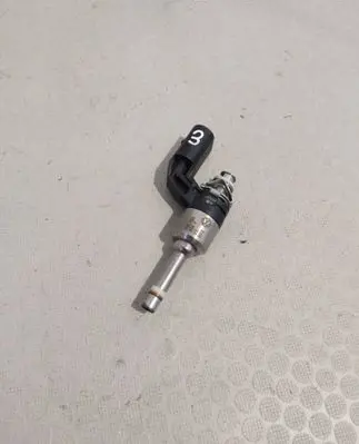 Volkswagen Golf VI Fuel injector 03C906036F