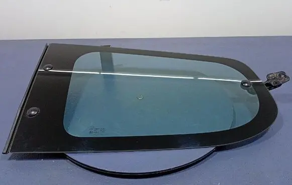 Dacia Lodgy Rear side window 