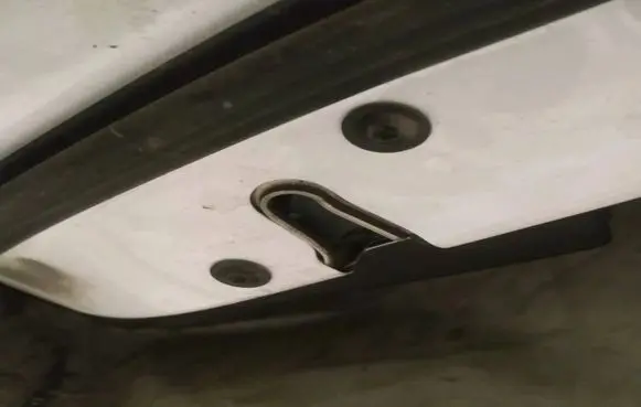 Chevrolet Cruze Front door lock
