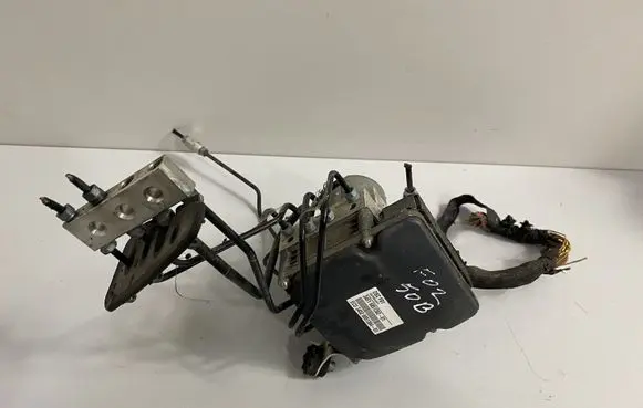 BMW 7 F01 F02 F03 F04 ABS Pump 6851382