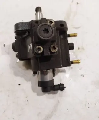 Opel Zafira B Fuel injection high pressure pump 0055204599 0445010097