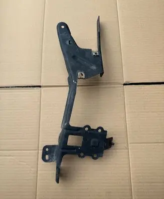 Porsche Panamera (970) Fender mounting bracket 97061020102