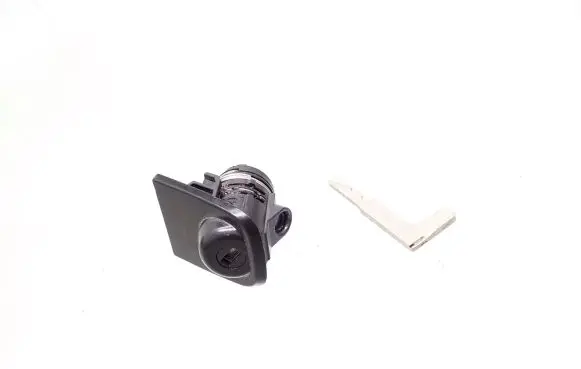 Polestar 2 Front door lock (next to the handle) 32239118