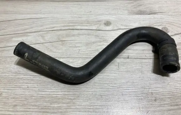 Audi Q2 - Engine coolant pipe/hose 5Q0122101FK