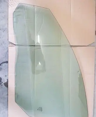 Volvo S80 Front door window glass four-door