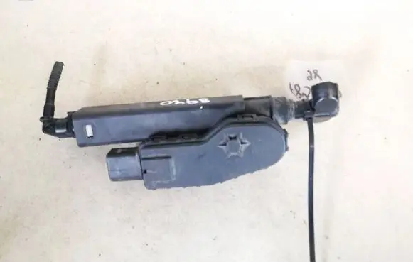 Volkswagen Phaeton Headlight washer spray nozzle 3d0955978