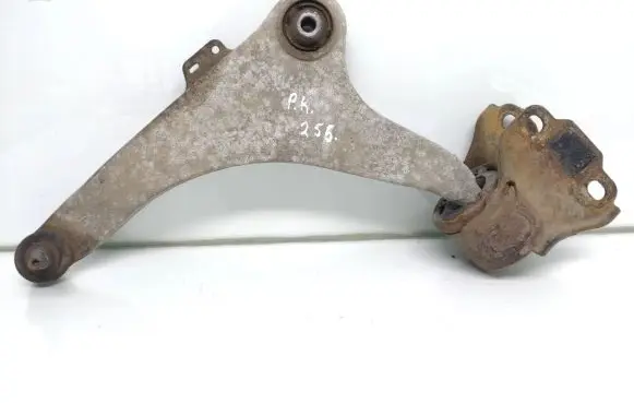 Volvo V60 Front lower control arm/wishbone 31340128