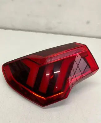 Audi Q3 F3 Rear/tail lights 83A945091