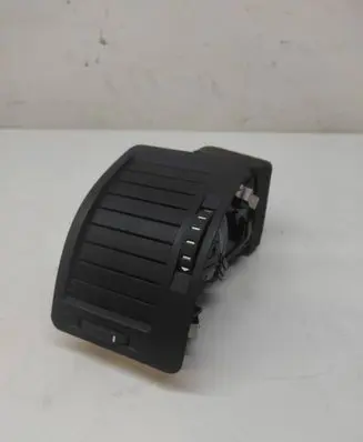 Skoda Octavia Mk2 (1Z) Dashboard side air vent grill/cover trim 1Z0819701A 1511