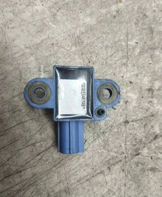 Volkswagen Golf V Airbag deployment crash/impact sensor 1K0955557A