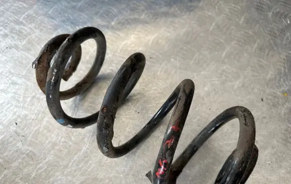 Nissan Qashqai Rear coil spring