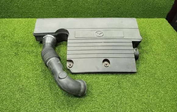 Mazda 2 Air filter box 3M719600AB C6W4A 05030402
