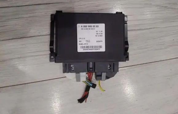 Mercedes-Benz A W176 Gearbox control unit/module a0009000203