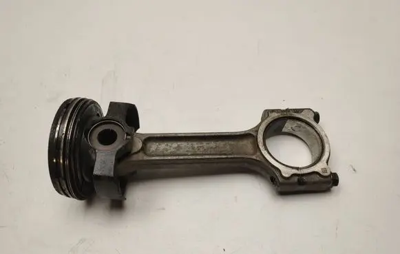 Mercedes-Benz A W176 Connecting rod/conrod A6070302100