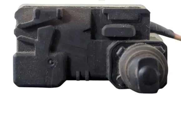 Opel Corsa F Fuel tank cap lock motor D513101 060720 224721