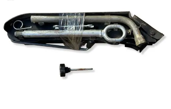 Volkswagen Transporter - Caravelle T5 Tool set 7H0012113