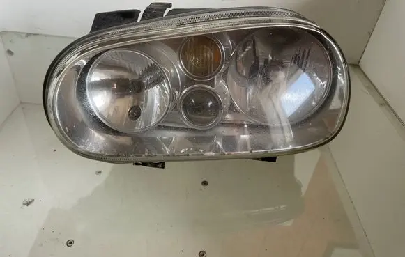 Volkswagen Golf IV Headlight/headlamp 1J1941015C 67736930