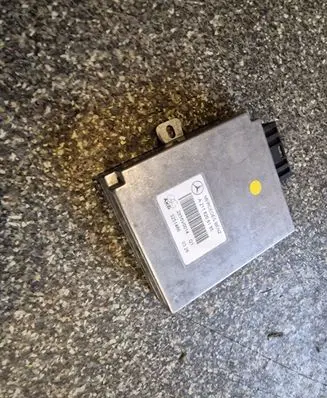 Mercedes-Benz E W211 Comfort/convenience module A2118206185
