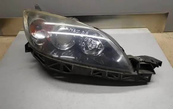 Mazda 3 I Headlight/headlamp
