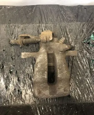Opel Astra H Rear brake caliper