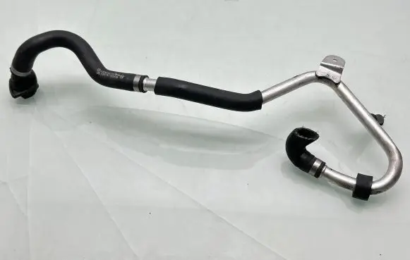Mercedes-Benz GLC X253 C253 Engine coolant pipe/hose A2058303002 L625410