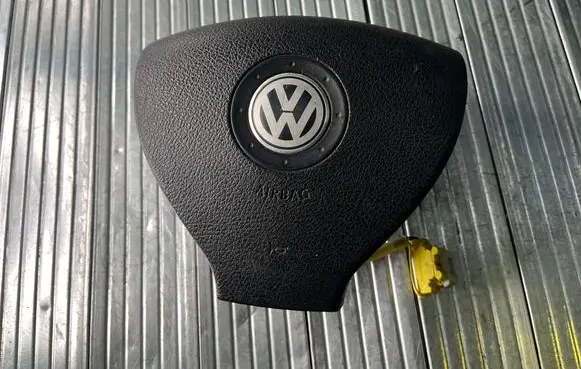 Volkswagen Caddy Steering wheel airbag 2K0880201E 61982050A 001Y205ZB9AL
