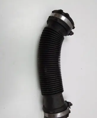 Nissan Juke I F15 Air intake hose/pipe 8200721179