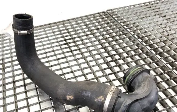 Air intake hose/pipe