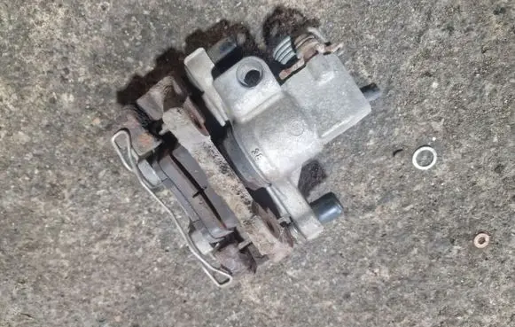 Ford Transit - Tourneo Connect Rear brake caliper