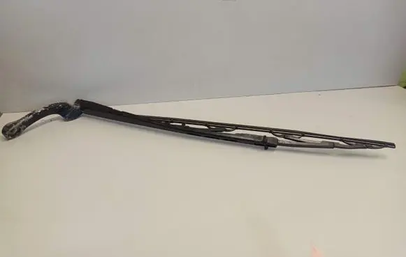 Audi A4 S4 B6 8E 8H Front wiper blade arm