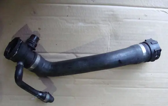BMW 1 E81 E87 Engine coolant pipe/hose 7796869