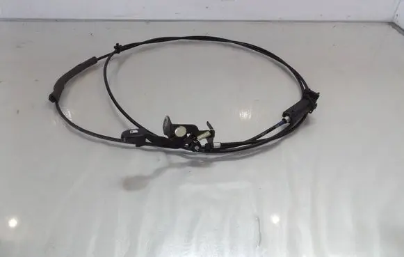 Hyundai i30 Fuel cap flap release cable