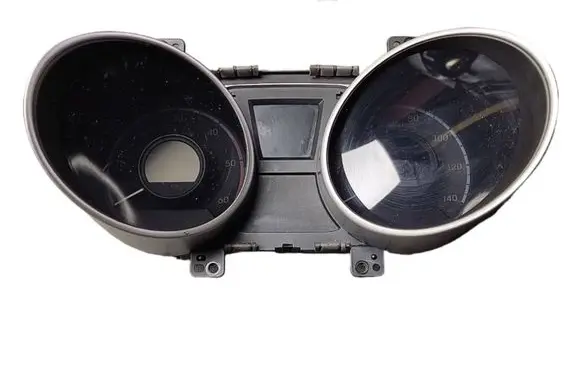 Hyundai ix35 Speedometer (instrument cluster) 940072Y351 11001537111U