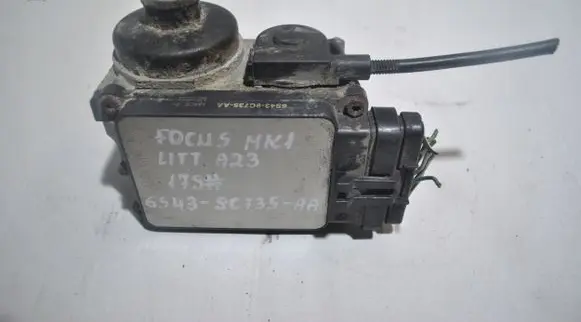 Ford Focus Throttle valve 6S439C735AA