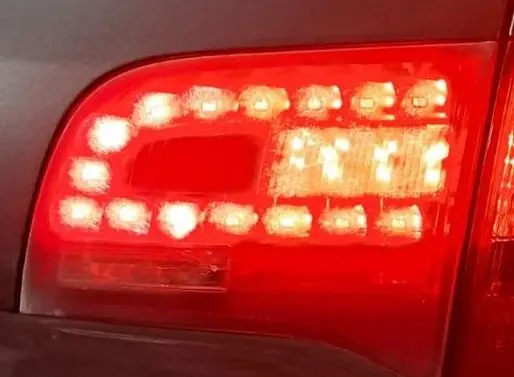 Audi A6 S6 C6 4F Tailgate rear/tail lights 4F9945094C