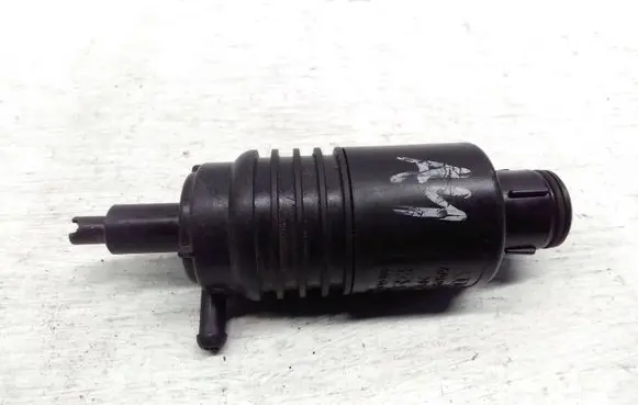 Audi A4 S4 B5 8D Windscreen/windshield washer pump 4A0955651