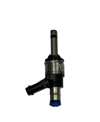 Audi Q7 4M Fuel distributor 06C906036C