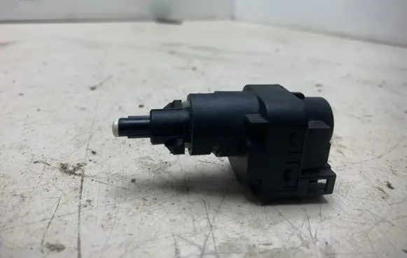 Audi A6 S6 C6 4F Brake pedal sensor switch 6Q0945511
