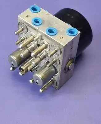 Renault Espace IV ABS Pump 8200808145 10039929574
