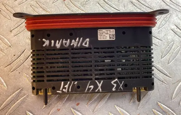BMW X4 F26 LED ballast control module 7409738
