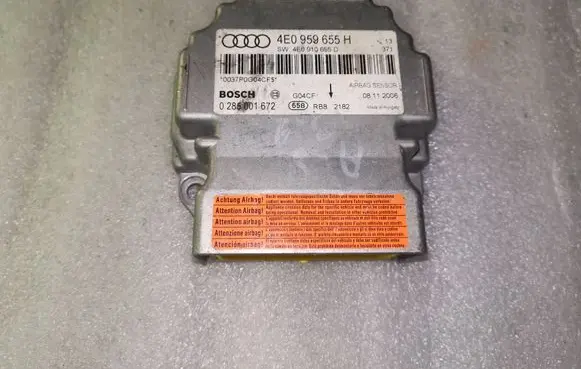 Audi A8 S8 D3 4E Airbag control unit/module 4E0959655H 0285001672 4E0910655D
