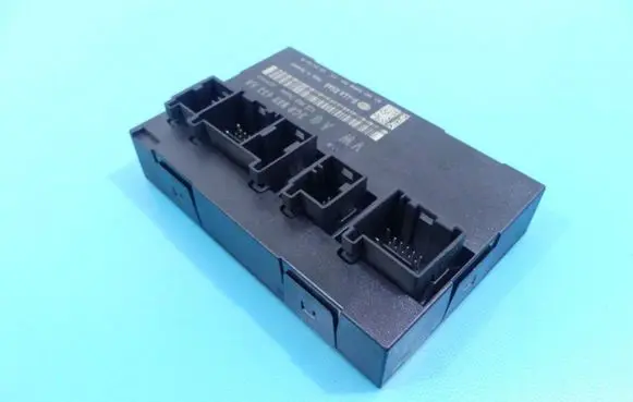 Volkswagen PASSAT B6 Central body control module 3C0959433AA IMPRK1136092