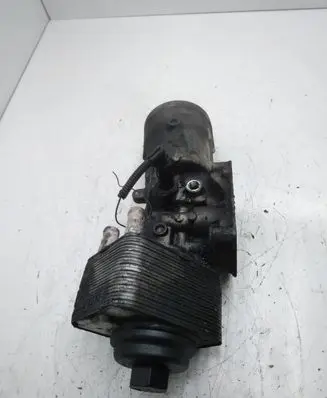 Volkswagen Jetta V Oil filter mounting bracket 045115389J