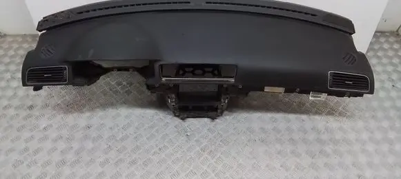 Volkswagen PASSAT B7 USA Dashboard 561880204B